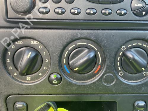 Commande Chauffage CITROËN XSARA (N1) 1.4 i (75 hp) 27237073