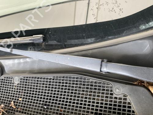 Used Front wiper motor Front wiper motor 32170422 32170422