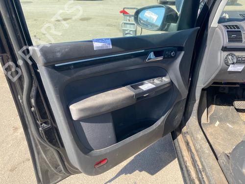 Used Front left panel Front left panel 36817037 36817037