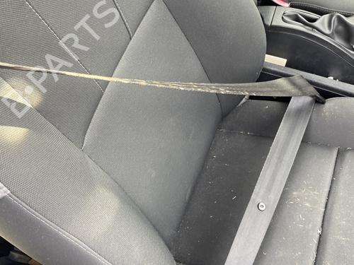 Høyre foran beltestrammer RENAULT MEGANE III Hatchback (BZ0/1_, B3_) 1.5 dCi (BZ09, BZ0D, BZ1W, BZ29, BZ14) (110 hp) 29893529