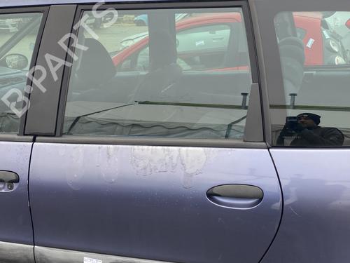Used Left rear door RENAULT ESPACE III (JE0_) 2.2 12V TD (JE0E, JE0H, JE0P) (113 hp) 30746545
