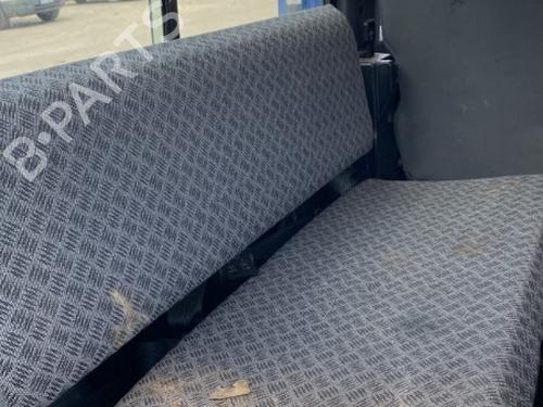 Used Rear seat Rear seat LAND ROVER DEFENDER Station Wagon (L316, L315) 2.5 Td5 4x4 (L316) (122 hp) 22122781 22122781