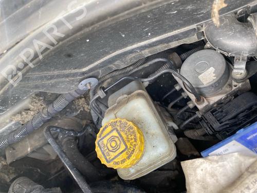 Used Brake master cylinder Brake master cylinder 37749800 37749800