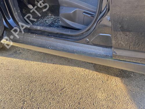 Used Left sideskirt Left sideskirt FORD FOCUS III 1.0 EcoBoost (100 hp) 32021391 32021391