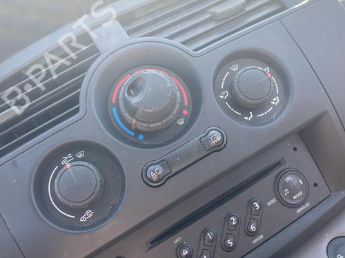 Used Climate control Climate control 36756068 36756068