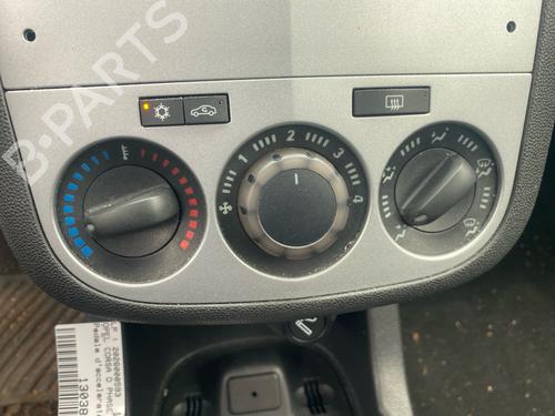 Used Climate control Climate control 37798475 37798475