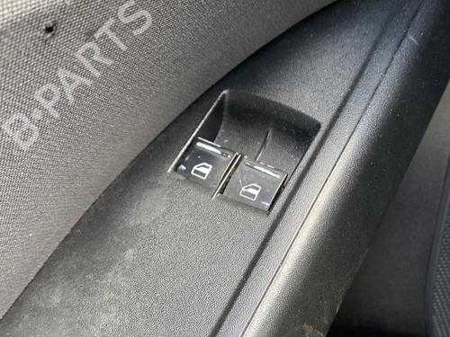Used Left front window switch SEAT ALTEA (5P1) 1.6 (102 hp) 28681667