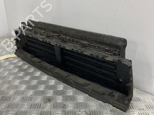 Used Front bumper spoiler Front bumper spoiler 37611798 37611798