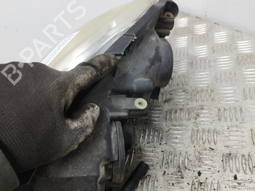 Right headlight VW POLO IV (9N_, 9A_) 1.4 TDI | BP22220147C29 
