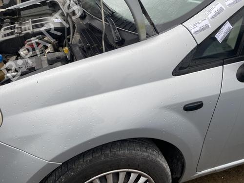 Used Left front fenders FIAT GRANDE PUNTO (199_) 1.4 (199AXB11, 199AXB1A, 199BXB1A, 199AXL1A) (77 hp) 32387826