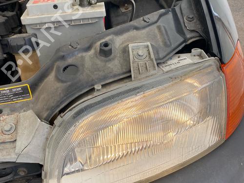 Faro izquierdo Faro izquierdo FIAT PUNTO (176_) 60 1.2 (176AP, 176AR, 176AQ, 176BB) (60 hp) 37194548 37194548