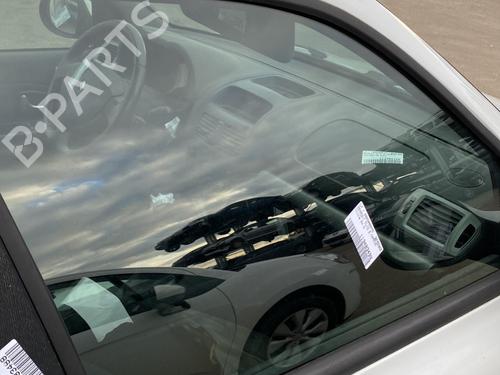 front-right-door-window-renault-clio-ii-bb_-cb_-1998-1999-2000-2001-2002-2003-2004-2005-2006-2007-2008-2009-2010-2011-2012-2013-2014-2015-2016-29490176 main image