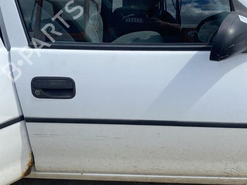 Used Right front door Right front door OPEL CORSA B (S93) 1.4 i (F08, F68, M68) (60 hp) 27174636 27174636