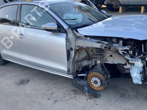 Used Engine control unit (ECU) Engine control unit (ECU) VW JETTA IV (162, 163, AV3, AV2) 1.6 TDI (105 hp) 32705940 32705940