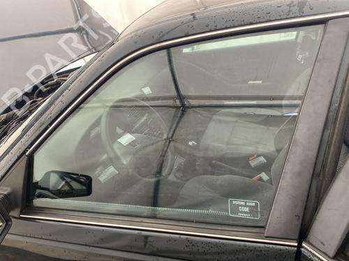 Used Front left door window Front left door window 32385834 32385834