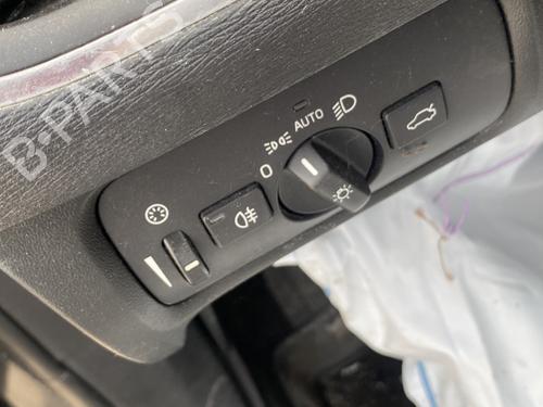 Headlight switch VOLVO V40 Hatchback (525) D3 | BP26496531I24 