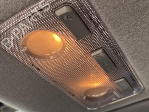 Interior roof light TOYOTA YARIS (_P13_) 1.5 Hybrid (NHP130_, NHP130) | BP24408690I8 