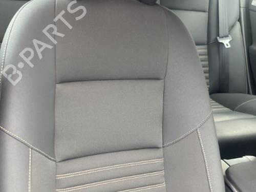 Used Right front seat VOLVO V50 (545) 2.0 D (136 hp) 21820629