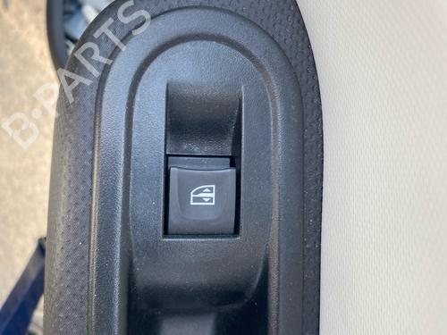 Right front window switch RENAULT TWINGO III (BCM_, BCA_) 0.9 TCe 90 (BCM9, BCM2) | BP38072048I26 - Image 2