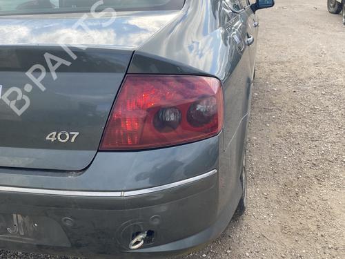 Right taillight PEUGEOT 407 (6D_) 2.0 HDi 135 (6DRHRH, 6DRHRE, 6DRHRG, 6DRHRJ) | BP29614680C35