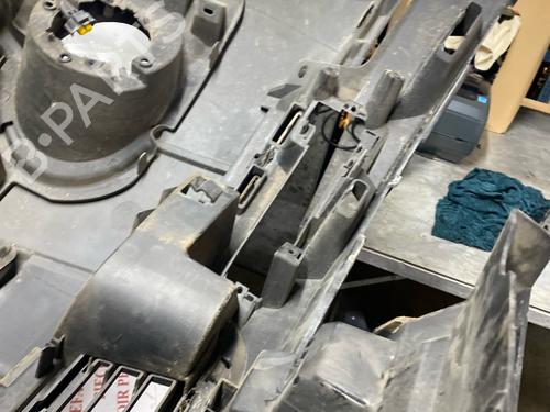 front-bumper-peugeot-partner-tepee-2008-39702978 main image