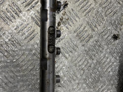 Used Injector BMW 1 (E87) 118 d (143 hp) 24476875