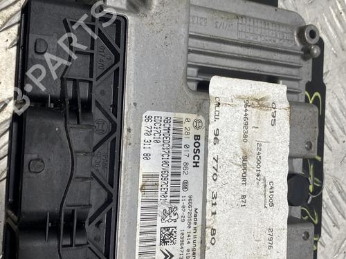 Used Engine control unit (ECU) Engine control unit (ECU) CITROËN C4 II (NC_) 1.6 HDi 90 (92 hp) 29913615 29913615