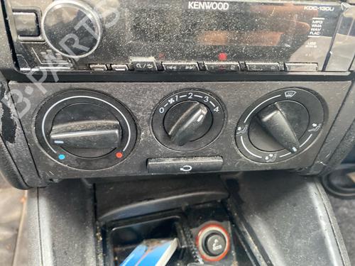 Used Climate control Climate control 39606997 39606997