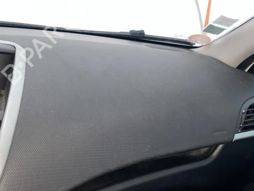 Dashboard PEUGEOT 207 SW (WK_) 1.6 HDi (109 hp) 32260593