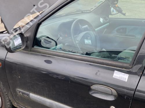 Porte avant gauche RENAULT CLIO II (BB_, CB_) 1.4 16V (B/CB0P, BB13) (98 hp) 30793322