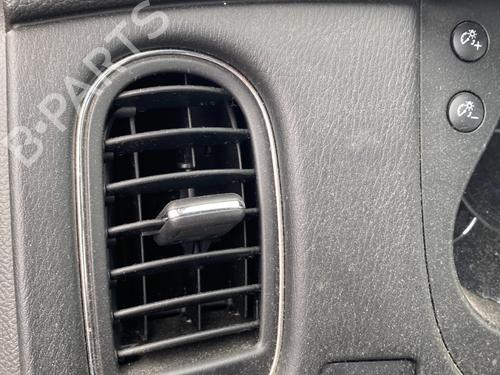 air-vent-infiniti-qx50-i-2013-27617656 main image