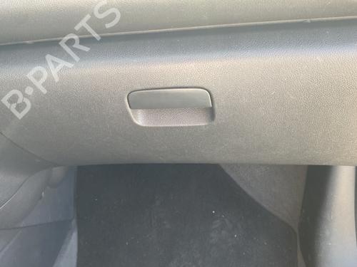 Used Glove box PEUGEOT 5008 (0U_, 0E_) 2.0 HDi 150 / BlueHDi 150 (150 hp) 26743778