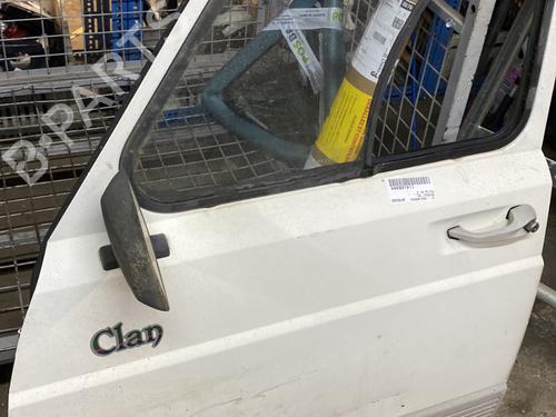 Used Left front door RENAULT 4 Box Body/MPV (R21_, R23_) 1.0 (34 hp) 29732382
