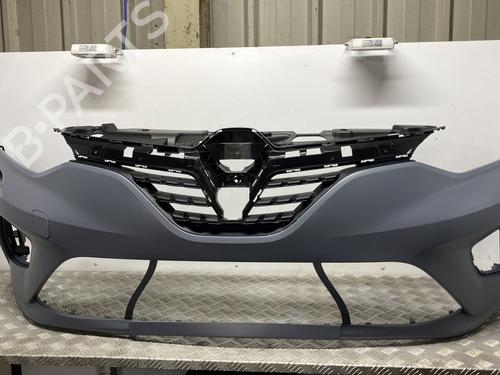 Used Front bumper RENAULT CLIO V (B7_) 1.5 Blue dCi 85 (B7AG) (86 hp) 30170234