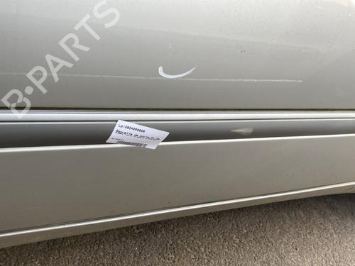 Used Right front door Right front door MERCEDES-BENZ C-CLASS T-Model (S202) C 200 T CDI (202.194) (102 hp) 21680727 21680727