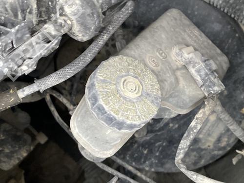 Used Brake master cylinder PEUGEOT EXPERT Van (VF3A_, VF3U_, VF3X_) 1.6 HDi 90 16V (90 hp) 31024879