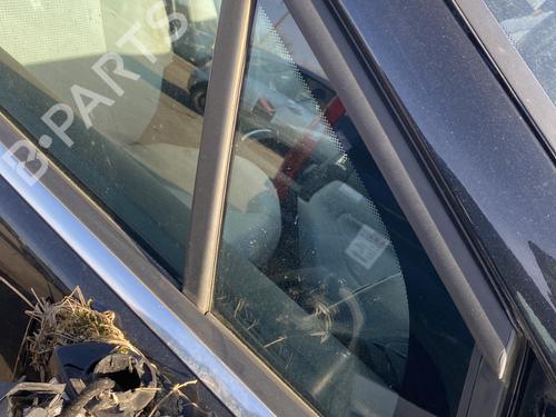 front-right-quarter-glass-peugeot-5008-0u_-0e_-2009-2010-2011-2012-2013-2014-2015-2016-2017-32477153 main image