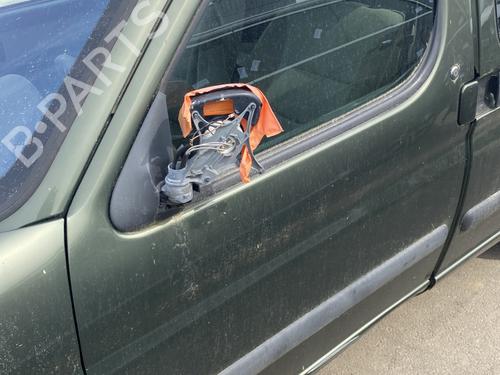 Used Left front door CITROËN BERLINGO / BERLINGO FIRST Box Body/MPV (M_) 2.0 HDI 90 (MBRHY, MCRHY) (90 hp) 26020778