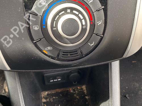 Used Climate control Climate control 36408676 36408676