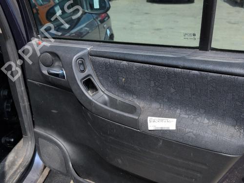 Bageste højre beklædning OPEL ZAFIRA A MPV (T98) 2.0 DI 16V (F75) (82 hp) 26738577