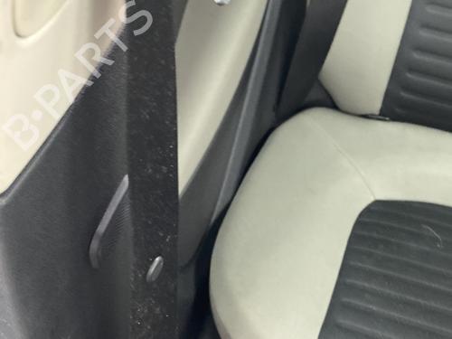 front-right-seatbelt-fiat-grande-punto-199_-2005-32387851 main image