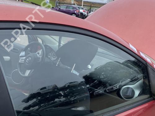 dr-rude-hjre-foran-mazda-2-de_-dh_-2007-2008-2009-2010-2011-2012-2013-2014-2015-32362515 main image