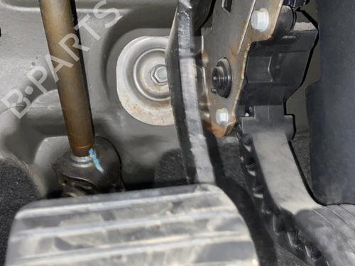 Used Break pedal RENAULT SCÉNIC III (JZ0/1_) 1.5 dCi (JZ02, JZ0R) (95 hp) 32983769