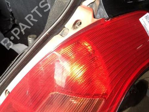 Used Right taillight SUZUKI SWIFT III (MZ, EZ) 1.3 DDiS (RS413D) (69 hp) 22120565