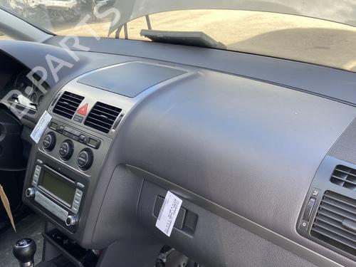Instrumentbord VW TOURAN (1T1, 1T2) 2.0 TDI (140 hp) 28614148