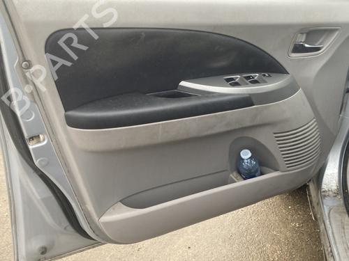 Used Front left panel MITSUBISHI GRANDIS (NA_W) 2.0 DI-D (NA8W) (136 hp) 30646632