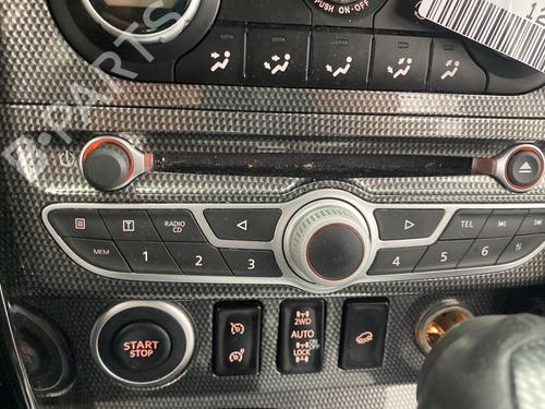 Used Radio RENAULT KOLEOS I (HY_) 2.0 dCi 4x4 (HY0K) (150 hp) 31977673
