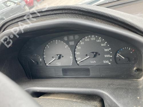 Kombinert Instrument LAND ROVER RANGE ROVER II (P38A) 2.5 D 4x4 (136 hp) 19905931