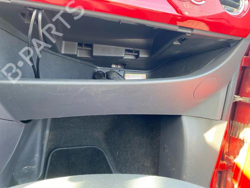 Used Glove box Glove box 39486066 39486066
