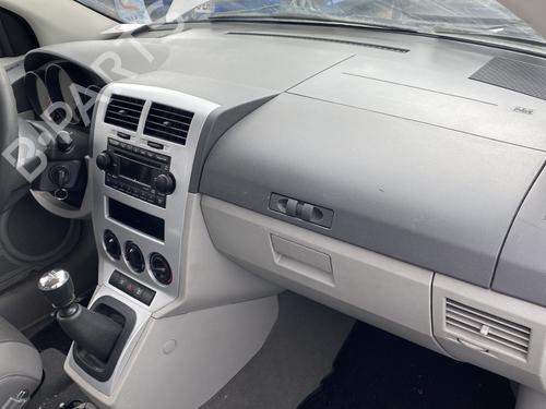 Instrumentbord DODGE CALIBER 2.0 CRD (140 hp) 29481517